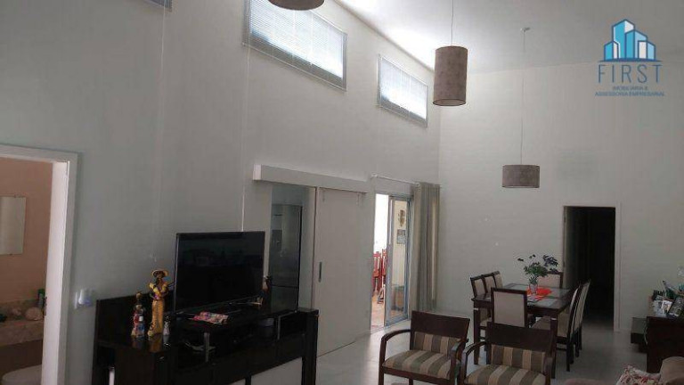Imagem Casa com 4 Quartos à Venda, 255 m² em Centro - Vinhedo