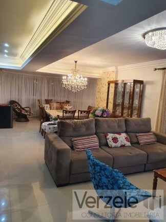Imagem Apartamento com 3 Quartos para Temporada, 146 m² em Centro - Balneário Camboriú Imagem Apartamento com 3 Quartos para Temporada, 146 m² em Centro - Balneário Camboriú