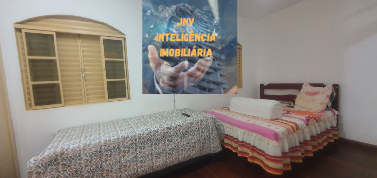 Imagem Sobrado com 5 Quartos à Venda,  em Núcleo Bandeirante - Brasília