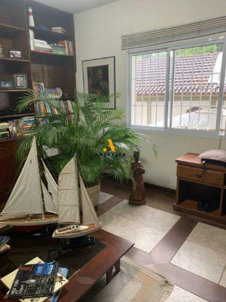 Imagem Casa com 7 Quartos à Venda, 318 m² em Tijuca - Rio De Janeiro
