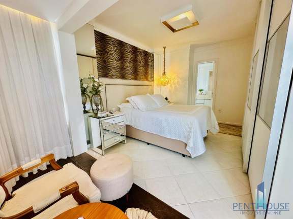 Imagem Apartamento com 3 Quartos à Venda, 135 m² em Centro - Balneário Camboriú Imagem Apartamento com 3 Quartos à Venda, 135 m² em Centro - Balneário Camboriú