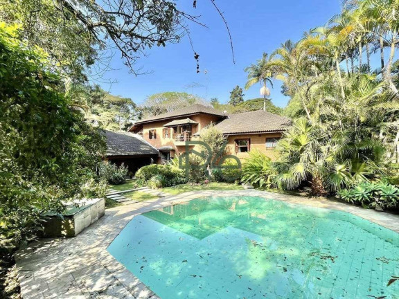 Casa com 5 Quartos à Venda ou Locação, 923 m² em Miolo Da Granja - Cotia