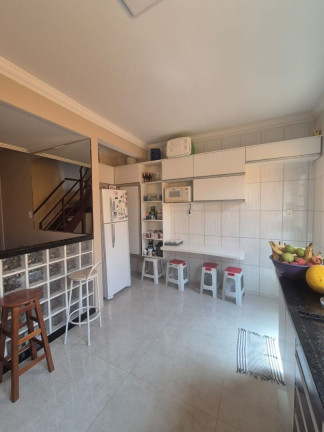 Imagem Casa com 3 Quartos à Venda, 154 m² em Jardim Das Margaridas - Salvador Imagem Casa com 3 Quartos à Venda, 154 m² em Jardim Das Margaridas - Salvador