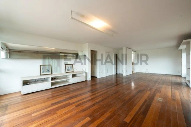 Imóvel com 3 Quartos à Venda, 180 m² em Jardim Europa - São Paulo