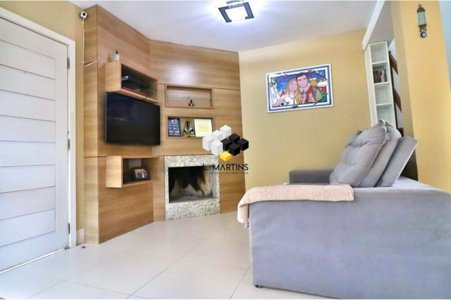 Imagem Casa de Condomínio com 3 Quartos à Venda, 230 m² em Mário Quintana - Porto Alegre
