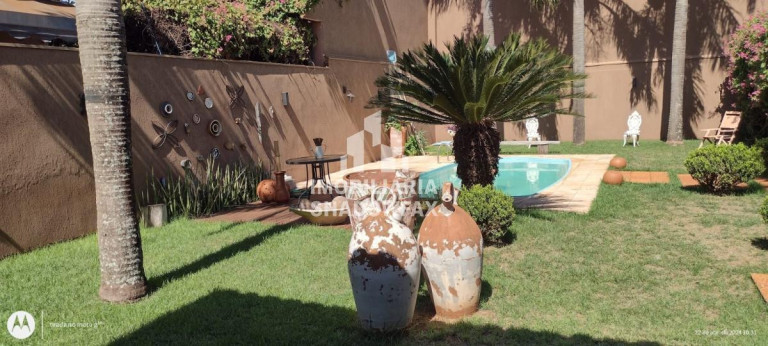 Sobrado com 3 Quartos à Venda, 380 m² em Parque Alvorada - Dourados