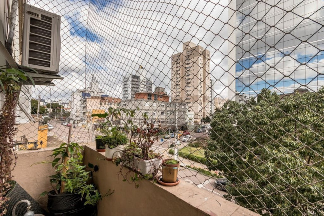 Imagem Imóvel com 2 Quartos à Venda, 54 m² em Santana - Porto Alegre Imagem Imóvel com 2 Quartos à Venda, 54 m² em Santana - Porto Alegre
