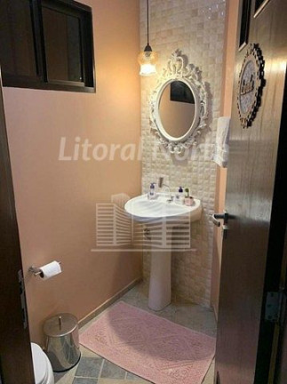 Imagem Sobrado com 4 Quartos à Venda, 465 m² em Fazenda - Itajaí Imagem Sobrado com 4 Quartos à Venda, 465 m² em Fazenda - Itajaí