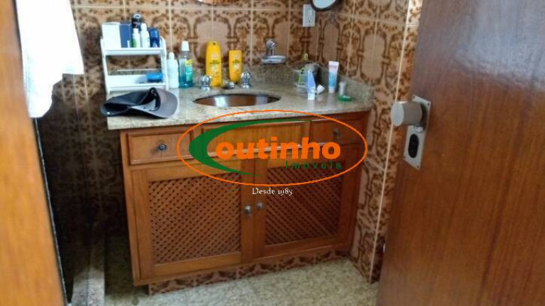 Imagem Casa com 5 Quartos à Venda, 478 m² em Vila Isabel - Rio De Janeiro Imagem Casa com 5 Quartos à Venda, 478 m² em Vila Isabel - Rio De Janeiro
