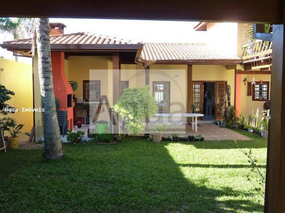 Imagem Casa com 5 Quartos à Venda, 420 m² em Centro - Peruíbe Imagem Casa com 5 Quartos à Venda, 420 m² em Centro - Peruíbe
