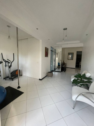 Imagem Casa com 4 Quartos à Venda, em Jabotiana - Aracaju Imagem Casa com 4 Quartos à Venda, em Jabotiana - Aracaju