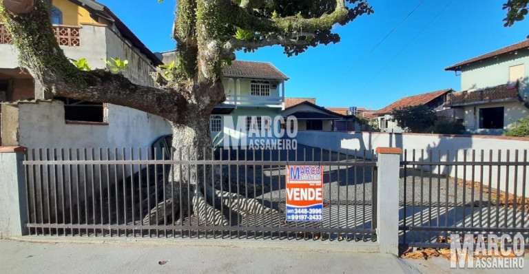 Imagem Casa com 3 Quartos à Venda, 280 m² em Centro - Balneário Barra Do Sul Imagem Casa com 3 Quartos à Venda, 280 m² em Centro - Balneário Barra Do Sul