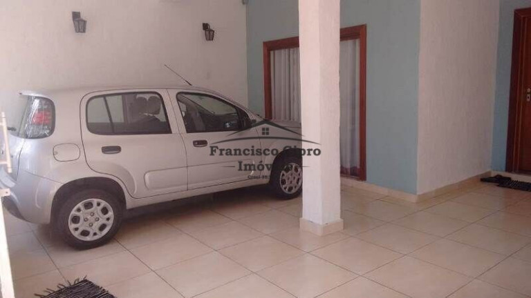 Sobrado com 3 Quartos à Venda, 146 m² em Cohab - Guaratinguetá