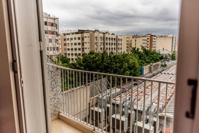 Imagem Imóvel com 3 Quartos à Venda, 120 m² em Tijuca - Rio De Janeiro