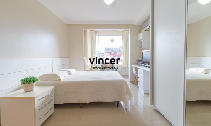 Imagem Casa com 4 Quartos à Venda, 227 m² em Jardim América - Goiânia Imagem Casa com 4 Quartos à Venda, 227 m² em Jardim América - Goiânia