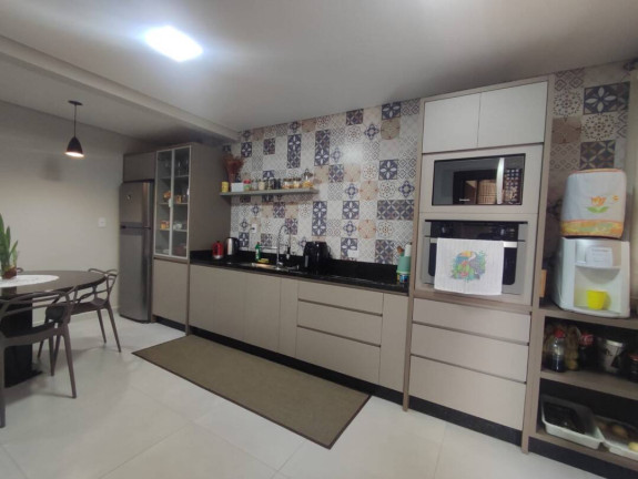 Imagem Casa com 2 Quartos à Venda, 330 m² em Salinas - Balneário Barra Do Sul