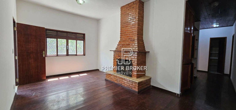 Imagem Casa com 5 Quartos à Venda, 190 m² em Pessegueiros - Teresópolis Imagem Casa com 5 Quartos à Venda, 190 m² em Pessegueiros - Teresópolis