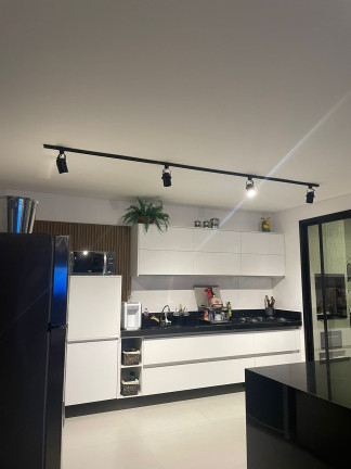 Imagem Casa com 3 Quartos à Venda, 242 m² em Esplanada Independência - Taubaté