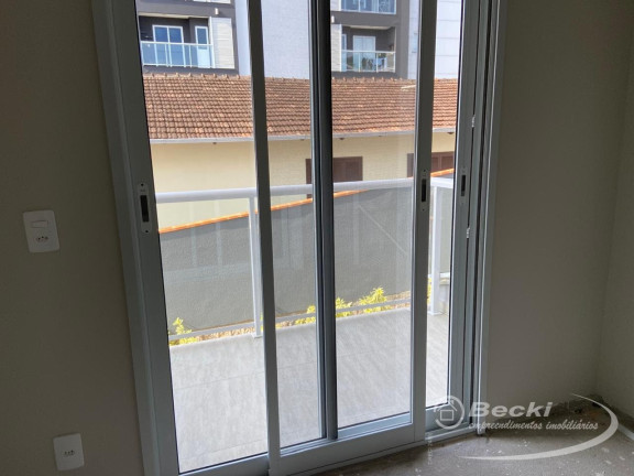 Imagem Casa de Condomínio com 3 Quartos à Venda, 131 m² em Floresta - Joinville