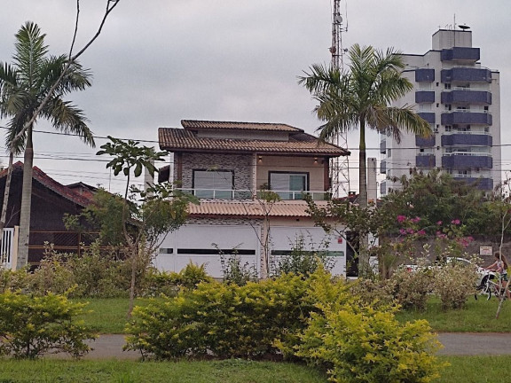 Imagem Casa com 3 Quartos à Venda, 126 m² em Mirim - Praia Grande Imagem Casa com 3 Quartos à Venda, 126 m² em Mirim - Praia Grande