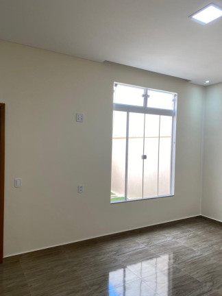 Casa com 3 Quartos à Venda,  em Recanto Dos Fernandes I - Pouso Alegre