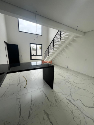 Casa com 3 Quartos à Venda, 130 m² em Vila Petrópolis - Atibaia