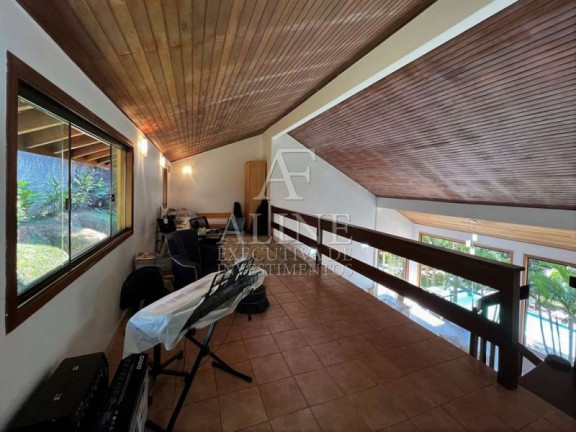 Imagem Casa de Condomínio com 4 Quartos à Venda, 1.459 m² em Chácara Santa Lúcia - Carapicuíba