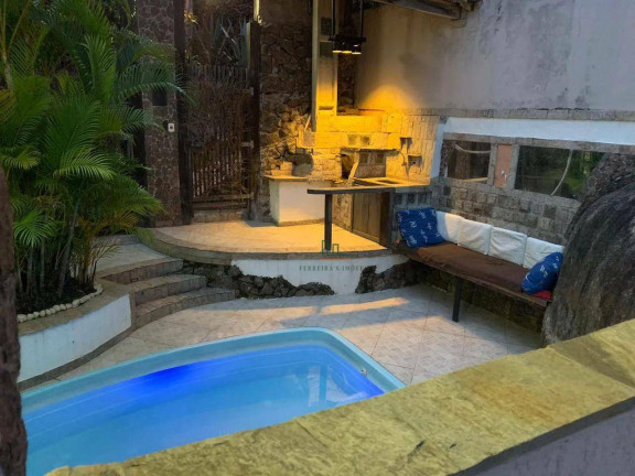 Imagem Casa com 4 Quartos à Venda ou Locação, 265 m² em Piratininga - Niterói Imagem Casa com 4 Quartos à Venda ou Locação, 265 m² em Piratininga - Niterói