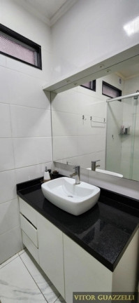 Imagem Imóvel com 3 Quartos à Venda, em Independência - Porto Alegre Imagem Imóvel com 3 Quartos à Venda, em Independência - Porto Alegre