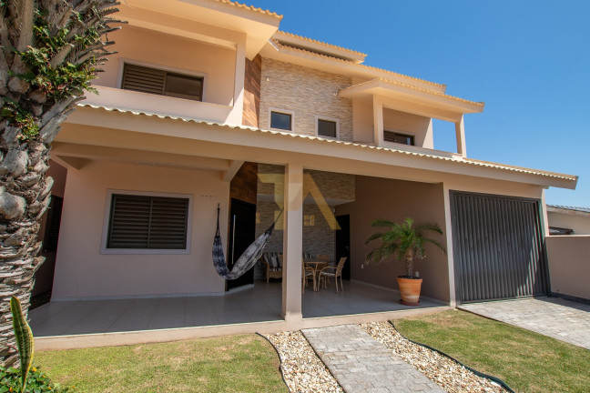 Imóvel com 4 Quartos à Venda,  em Itapiruba - Imbituba