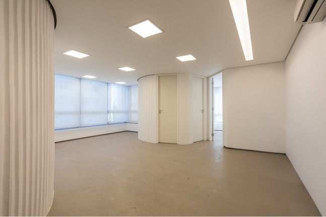 Sala Comercial à Venda, 196 m² em Jardim Paulistano - São Paulo