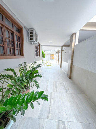 Imagem Casa com 4 Quartos à Venda, 242 m² em Barcelona - Serra