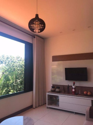 Imagem Casa com 4 Quartos à Venda, 400 m² em Estrada Do Coco - Lauro De Freitas Imagem Casa com 4 Quartos à Venda, 400 m² em Estrada Do Coco - Lauro De Freitas