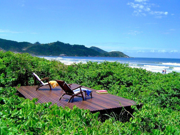 Imagem Casa com 6 Quartos à Venda, 260 m² em Mariscal - Bombinhas Imagem Casa com 6 Quartos à Venda, 260 m² em Mariscal - Bombinhas