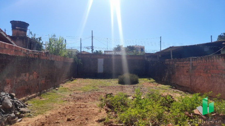 Imagem Terreno à Venda, 250 m² em Nossa Senhora De Fátima - Montes Claros Imagem Terreno à Venda, 250 m² em Nossa Senhora De Fátima - Montes Claros