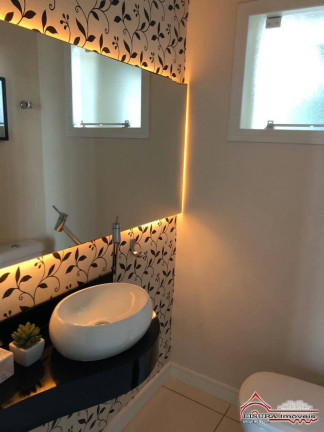 Imagem Casa com 5 Quartos à Venda, 237 m² em Jardim América - Jacareí Imagem Casa com 5 Quartos à Venda, 237 m² em Jardim América - Jacareí