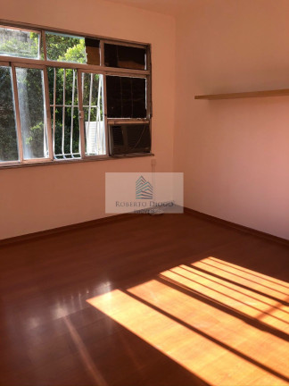 Imagem Imóvel com 3 Quartos à Venda, 88 m² em Icaraí - Niterói Imagem Imóvel com 3 Quartos à Venda, 88 m² em Icaraí - Niterói