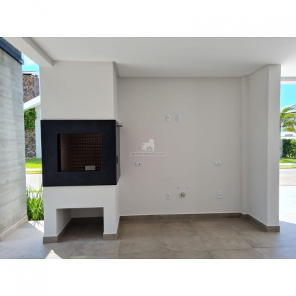 Imagem Casa com 4 Quartos à Venda, 286 m² em Santa Regina - Camboriú Imagem Casa com 4 Quartos à Venda, 286 m² em Santa Regina - Camboriú