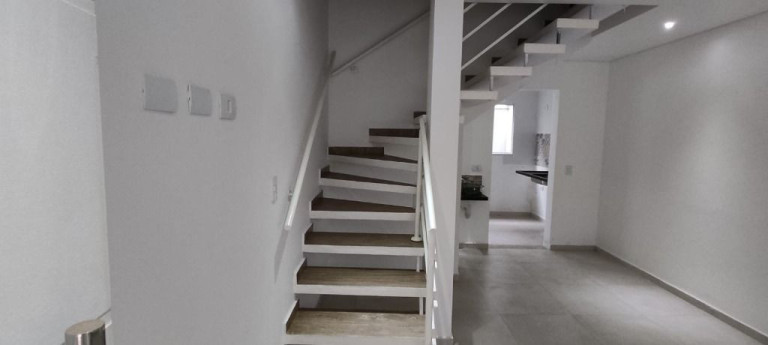 Imagem Sobrado com 2 Quartos à Venda, 67 m² em Vila Urupês - Suzano Imagem Sobrado com 2 Quartos à Venda, 67 m² em Vila Urupês - Suzano