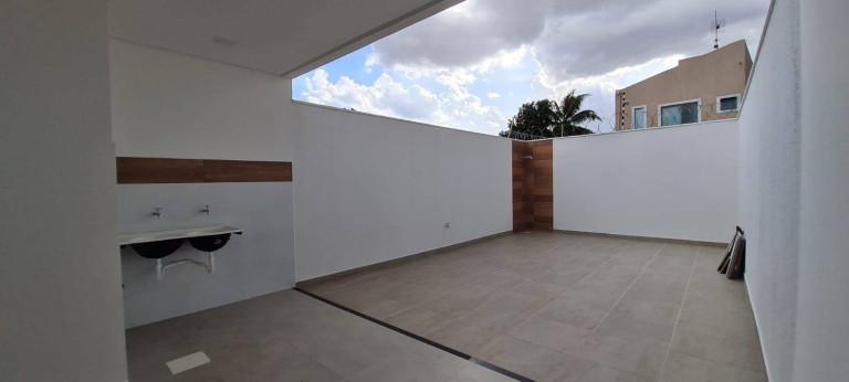 Imagem Casa com 2 Quartos à Venda, 160 m² em Conceição - Feira De Santana