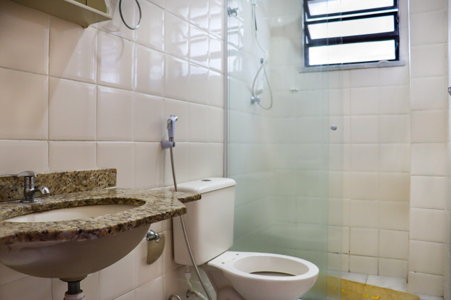 Imagem Casa com 2 Quartos à Venda, em Campo Grande - Rio De Janeiro Imagem Casa com 2 Quartos à Venda, em Campo Grande - Rio De Janeiro