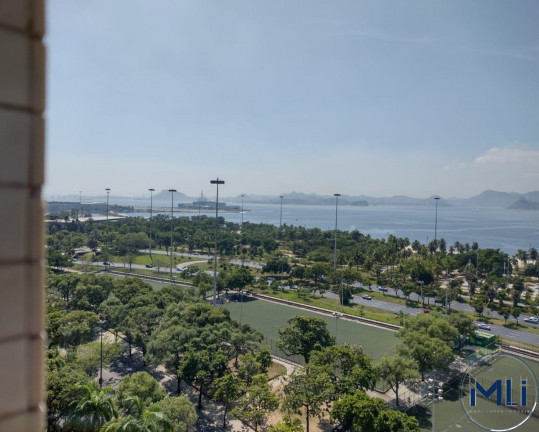 Imagem Imóvel com 1 Quarto à Venda, 56 m² em Flamengo - Rio De Janeiro Imagem Imóvel com 1 Quarto à Venda, 56 m² em Flamengo - Rio De Janeiro