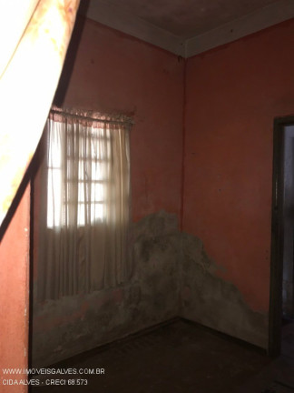 Imagem Casa com 4 Quartos à Venda, 432 m² em Saracuruna - Duque De Caxias