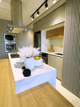 Imagem Apartamento com 2 Quartos à Venda, 132 m² em Centro - Florianópolis