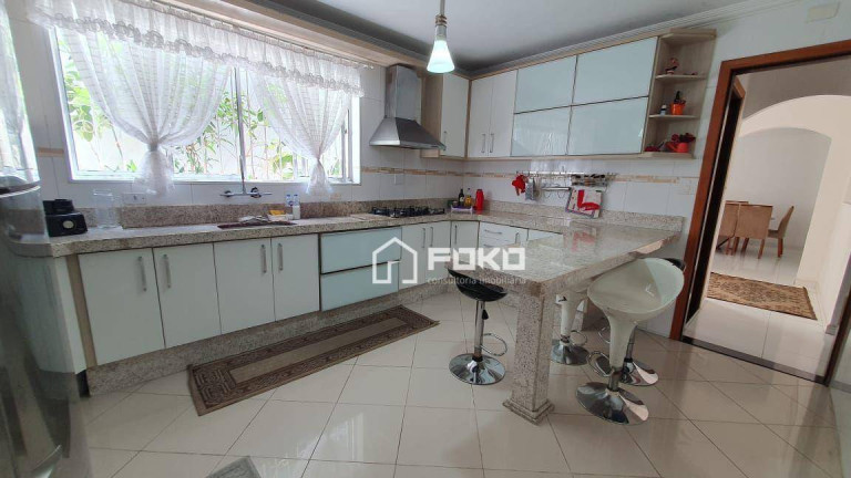 Imagem Sobrado com 4 Quartos à Venda ou Locação, 350 m² em Jardim Santa Cecília - Guarulhos Imagem Sobrado com 4 Quartos à Venda ou Locação, 350 m² em Jardim Santa Cecília - Guarulhos
