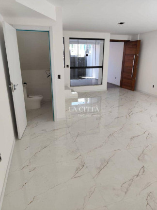 Imagem Sobrado com 2 Quartos à Venda, 172 m² em São Judas - Itajaí Imagem Sobrado com 2 Quartos à Venda, 172 m² em São Judas - Itajaí