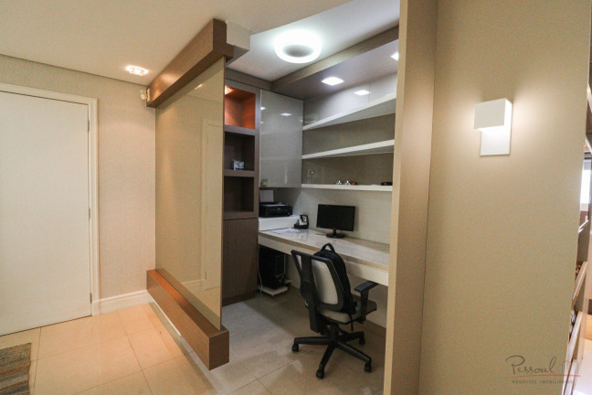 Imagem Apartamento com 3 Quartos à Venda, 268 m² em Centro - Florianópolis Imagem Apartamento com 3 Quartos à Venda, 268 m² em Centro - Florianópolis