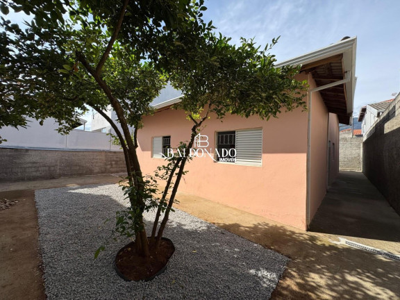 Casa para Alugar, 300 m² em Centro - Extrema