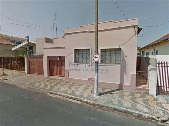 Casa com 3 Quartos à Venda, 737 m² em Centro - Pirassununga