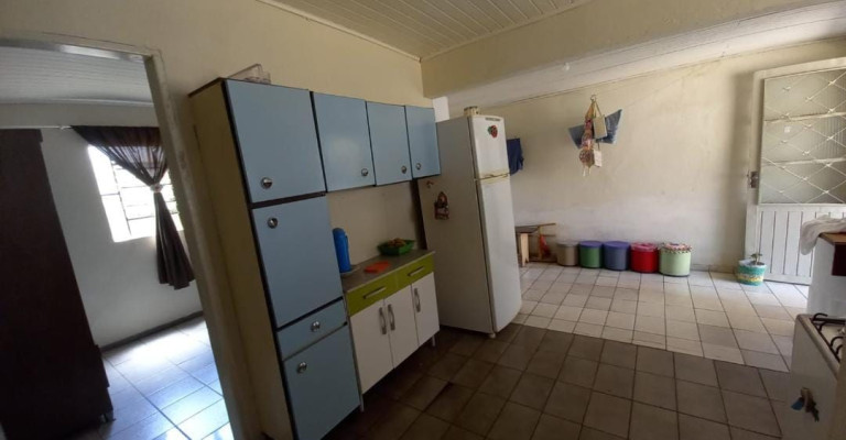 Imagem Casa com 2 Quartos à Venda, 70 m² em Conjunto Habitacional Violim - Londrina